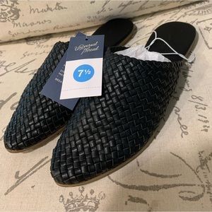 TARGET UNIVERSAL THREAD WOMENS black LOAFERS SHOES size 7.5 MEMORY FOAM New